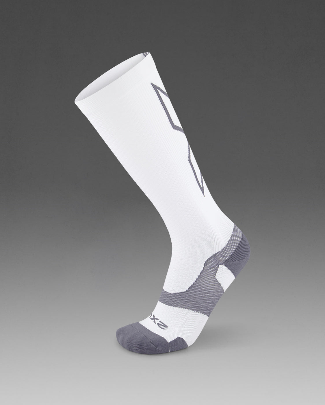 2XU VECTR Alpine Compression Socks, Black/Titan - Main Image
