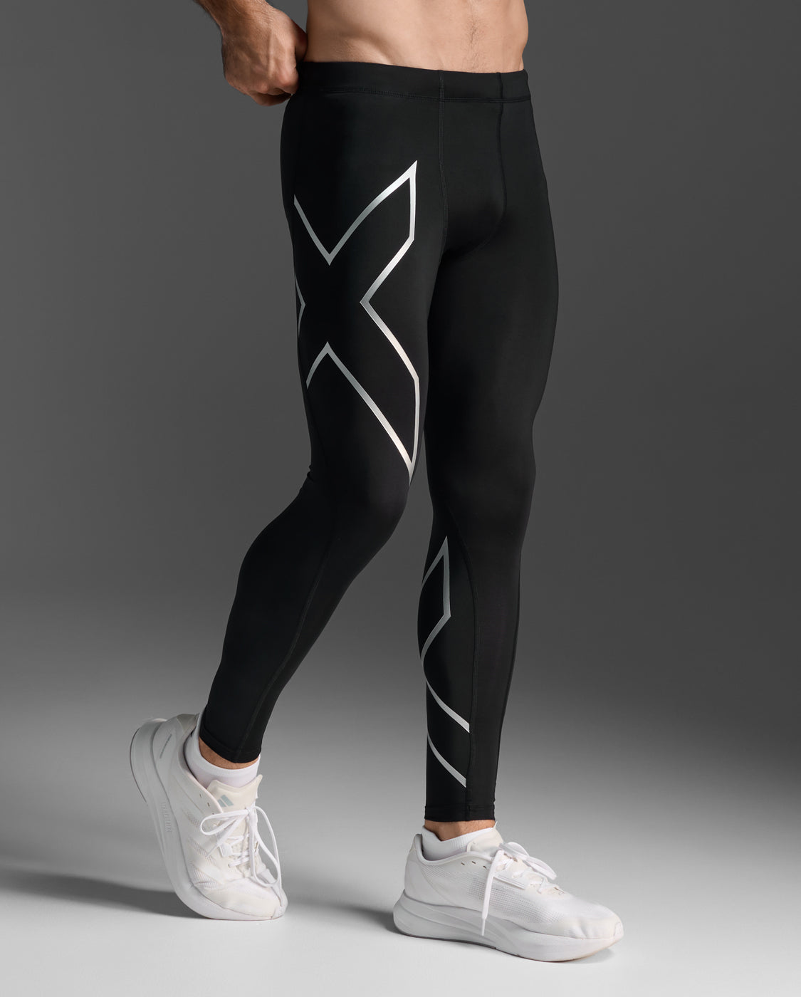 【2XU】Core Compression Tights/Sサイズ/シルバー 2XU Men's Core Compression Tights Black/Silver - Play Stores Inc