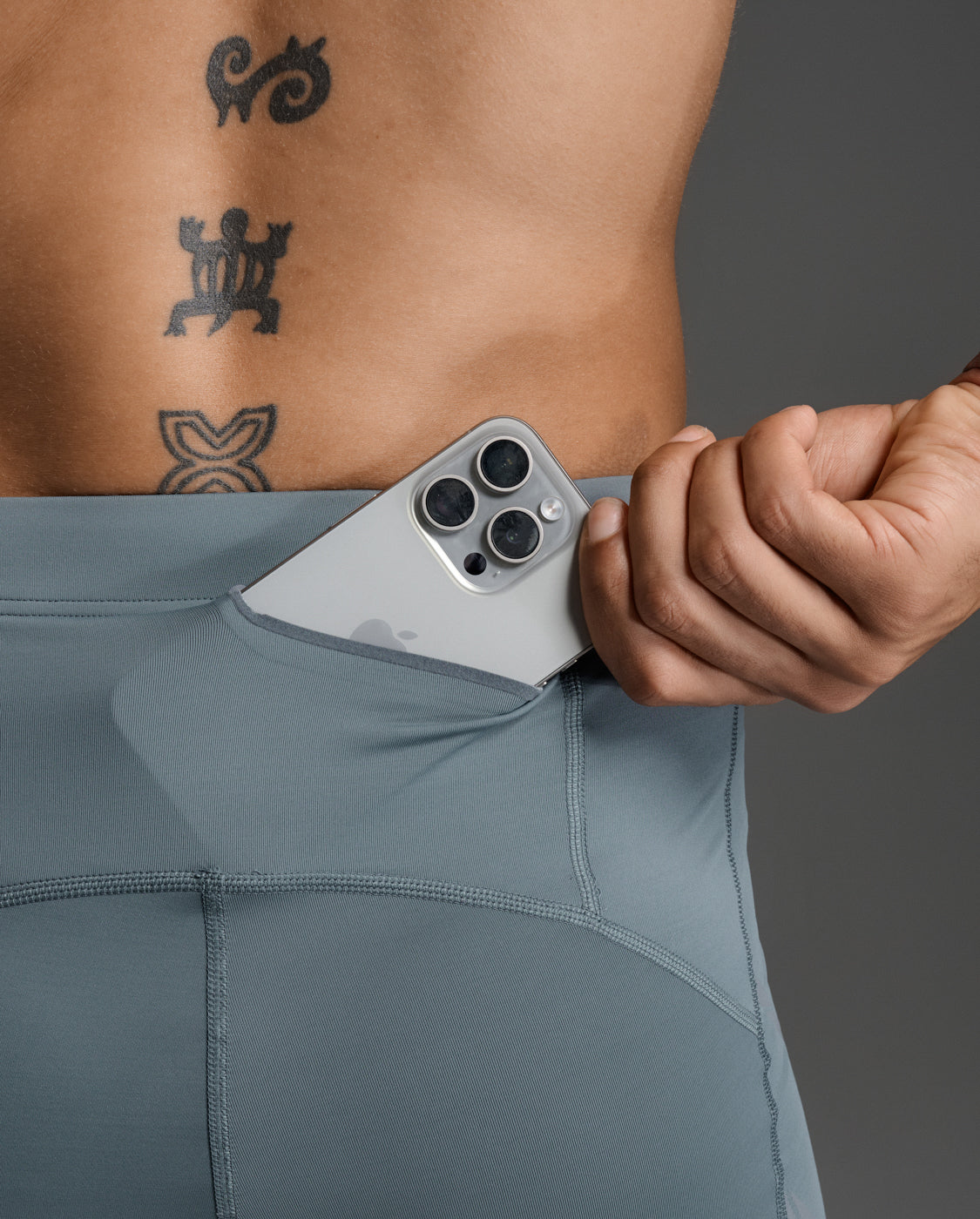 【Ma-Chan】2XU Men's Compression Shorts | Light Speed | Black/Gold – 2XU US