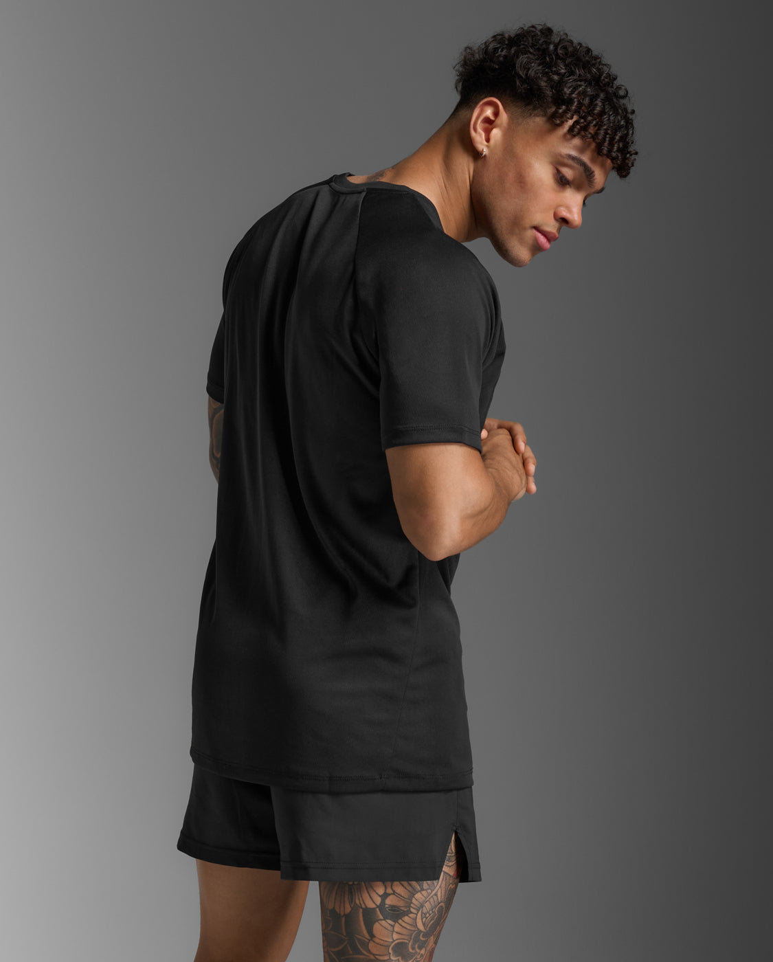 Black Aspire Tee | Short Sleeve Tops | 2XU