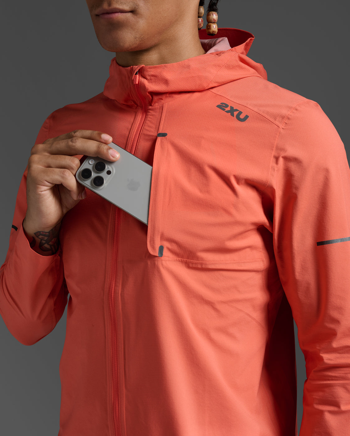 Ignition Shield Waterproof Jacket – 2XU 