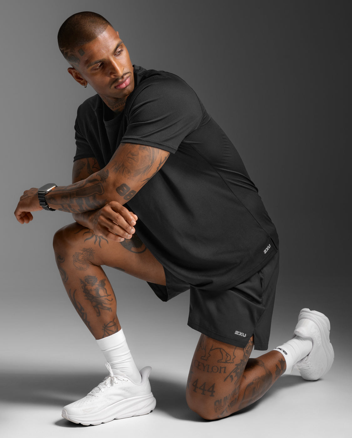 Black Aero Tee | Short Sleeve Tops | 2XU