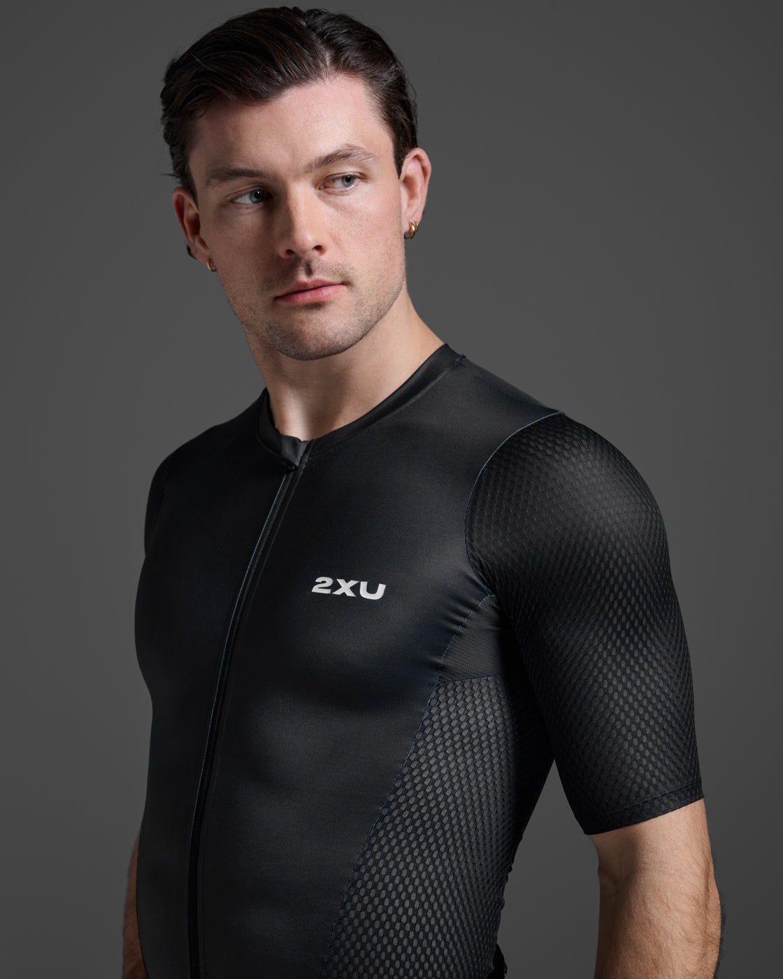 Aero Hex Tri Sleeved Top – 2XU
