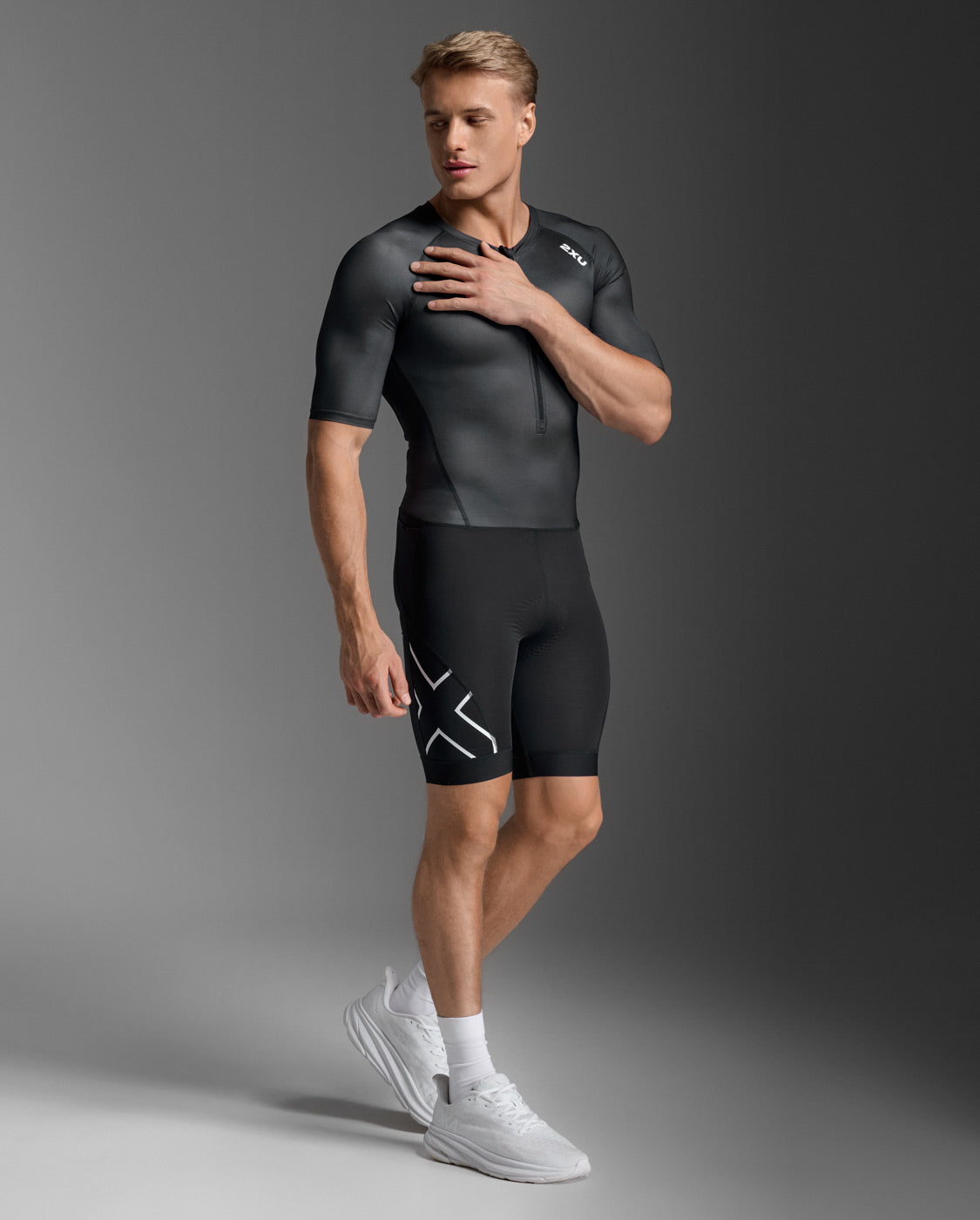 2XU トライスーツ Lサイズ CORE SLEEVED TRISUIT 美品 2XU ( ツータイムズユー ) トライスーツ CORE SLEEVED TRISUIT