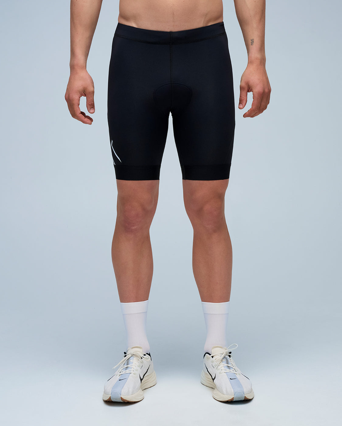 Black Core Tri 8 Inch Shorts | Workout and Running | 2XU