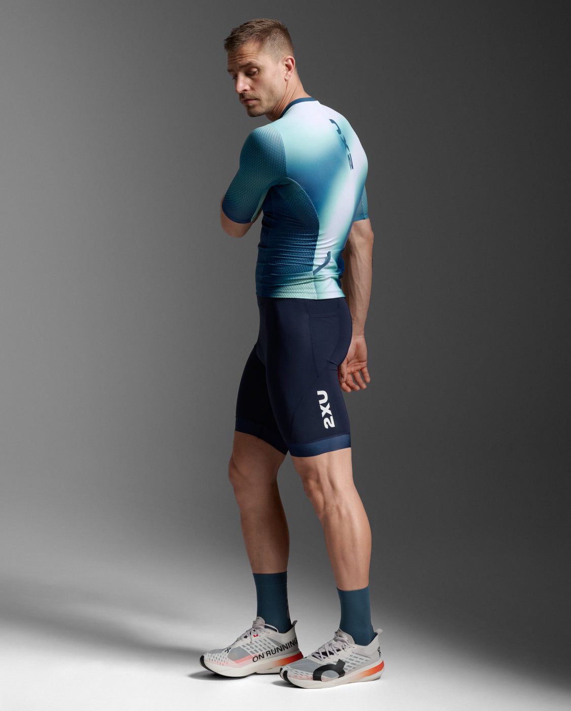 Core Tri 8 Inch Shorts – 2XU