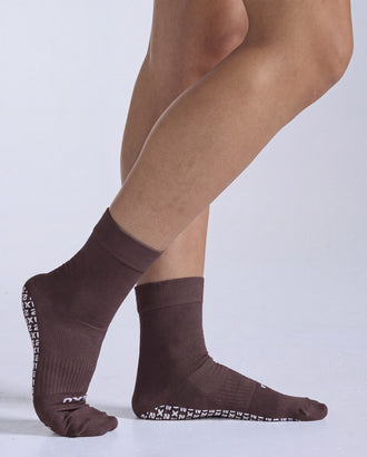 Performance Crew Grip Socks