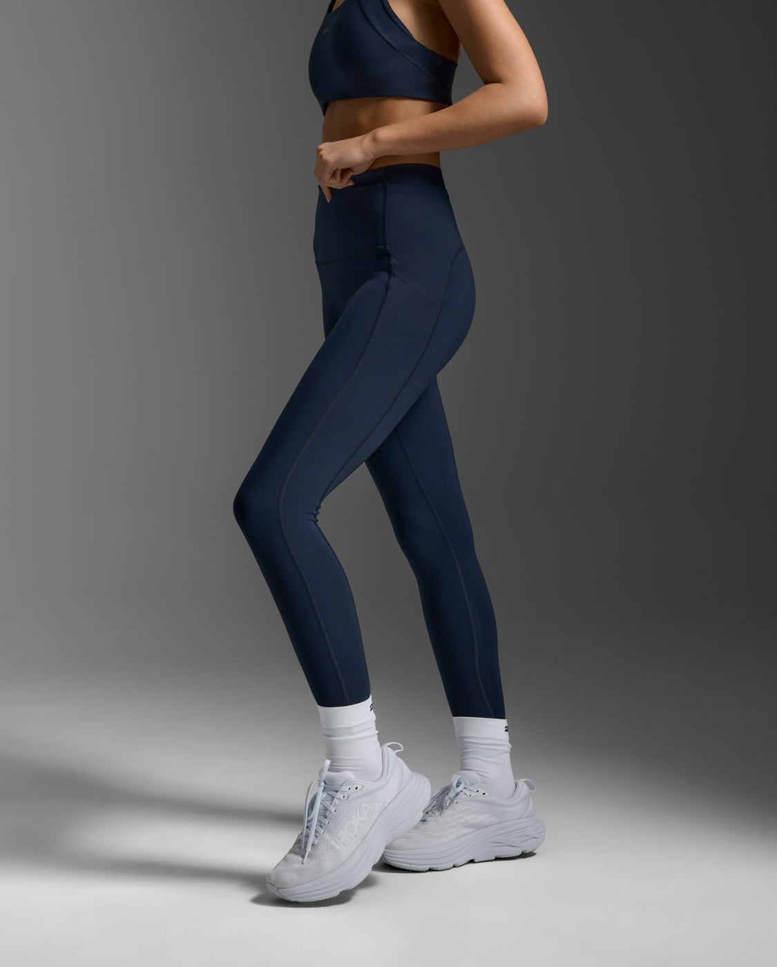 しーページ Form Stash Hi-Rise Compression Tights with Pockets – 2XU