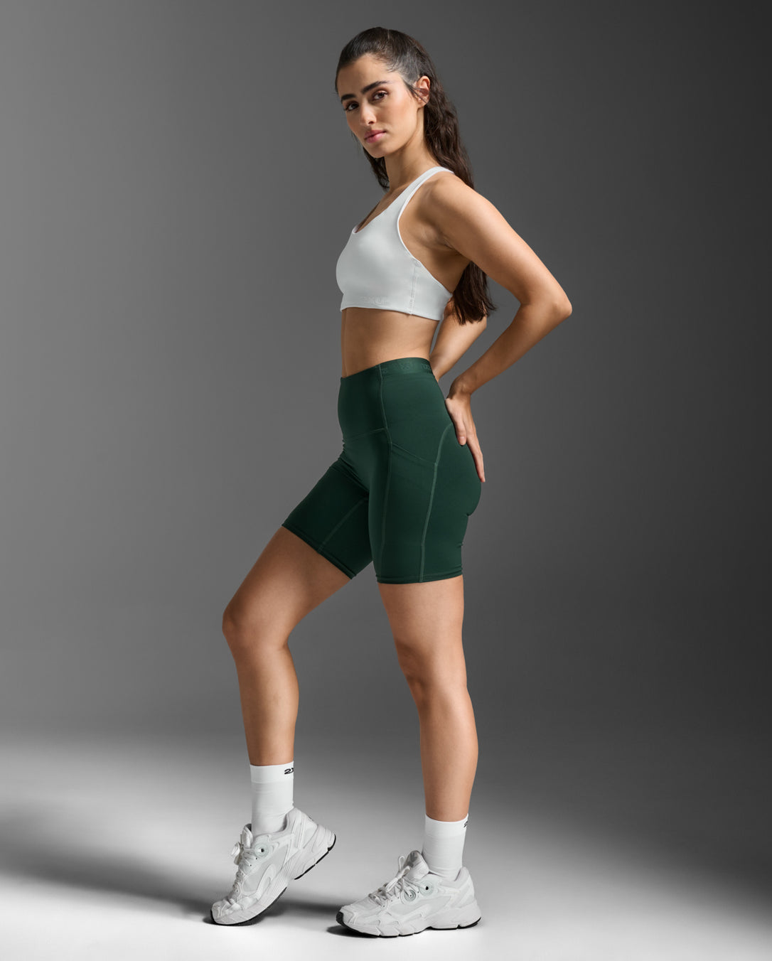 Form Stash Hi-Rise 6" Compression Short with Pockets