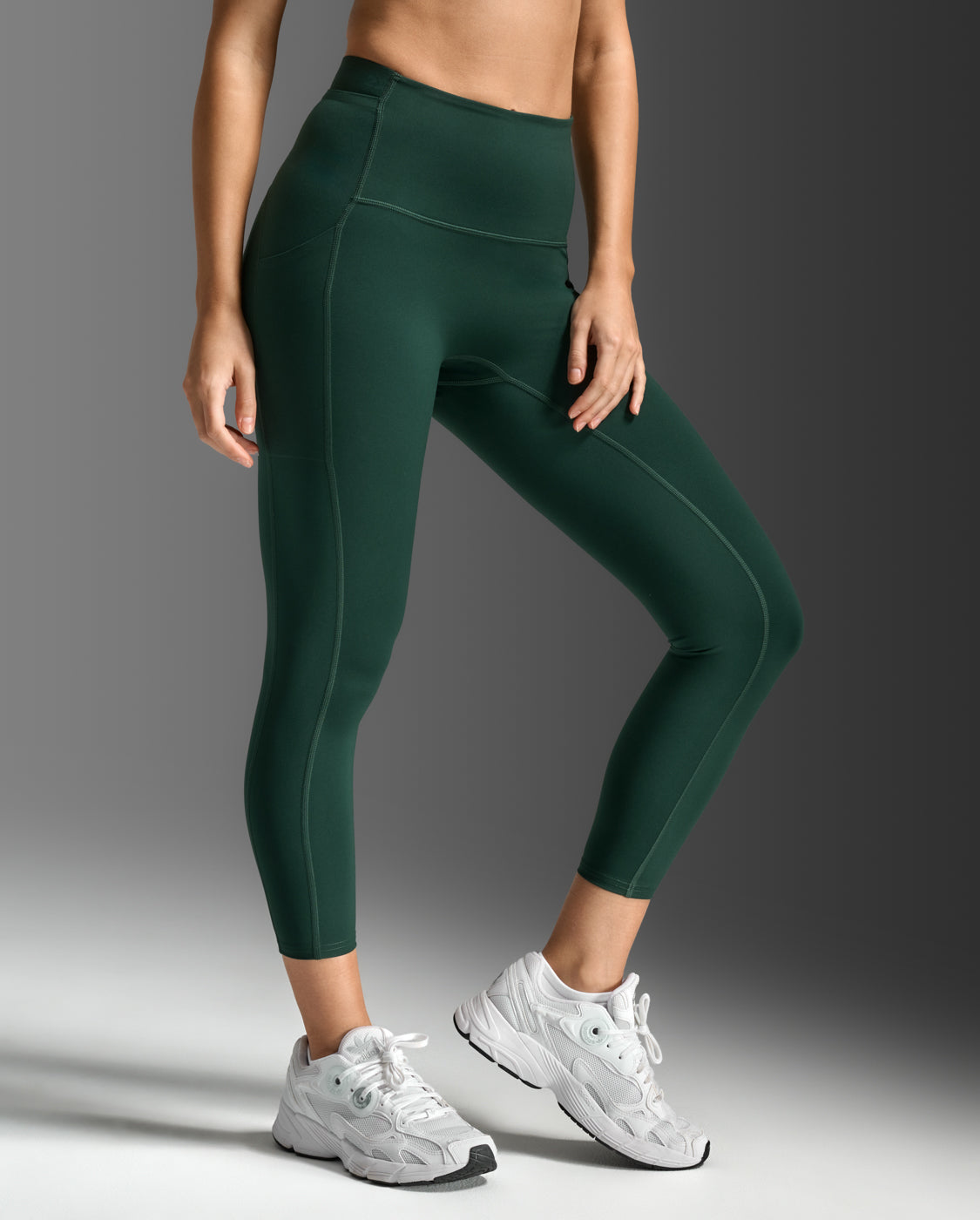 Form Stash Hi-Rise Compression 7/8 Tights with Pockets – 2XU