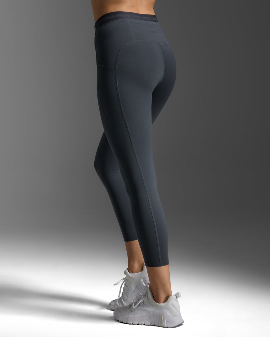 Form Stash Hi-Rise Compression Tights with Pockets – 2XU
