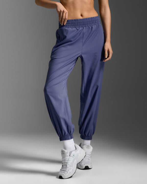 Aero Hi-Rise Woven Jogger