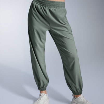 Aero Hi-Rise Woven Jogger