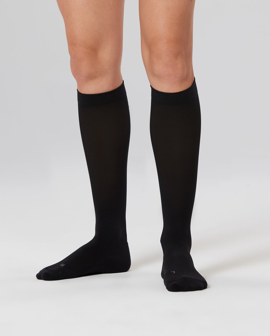 Knee Length Perf Run Compression Socks, Black/Black