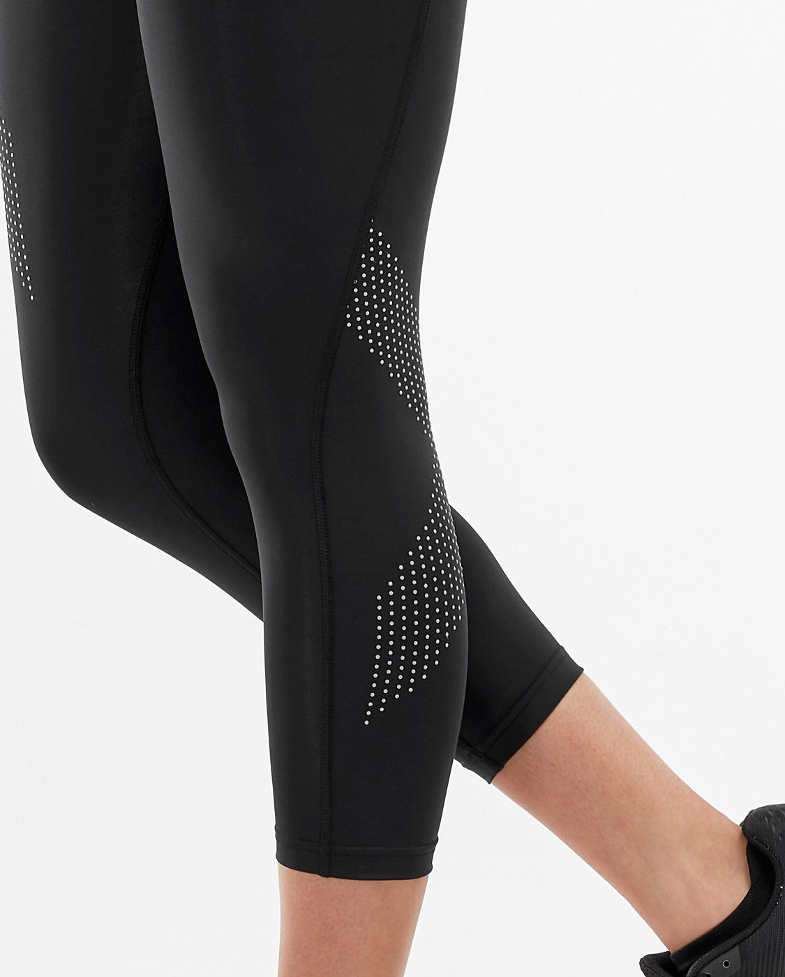 Motion Mid-Rise Compression 7/8 Tights – 2XU